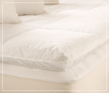 Pacific Coast® Baffle Box Feather Bed